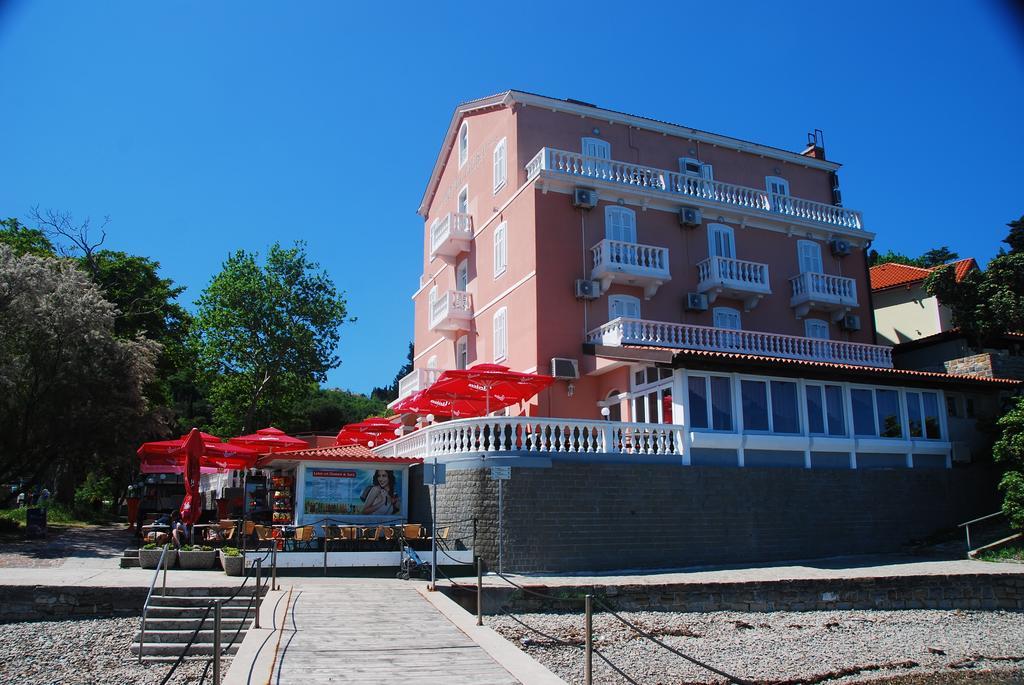 Hotel Fiesa Piran Exterior photo